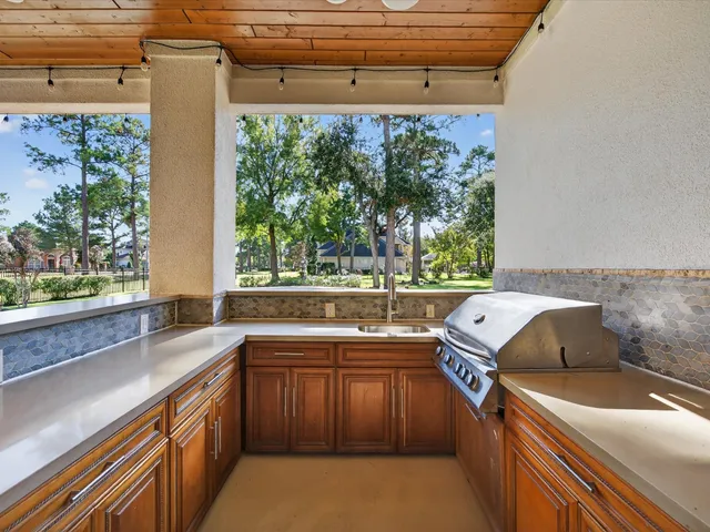 $1,300,000 | 11 Gleannloch Estates Drive, Spring, TX 77379