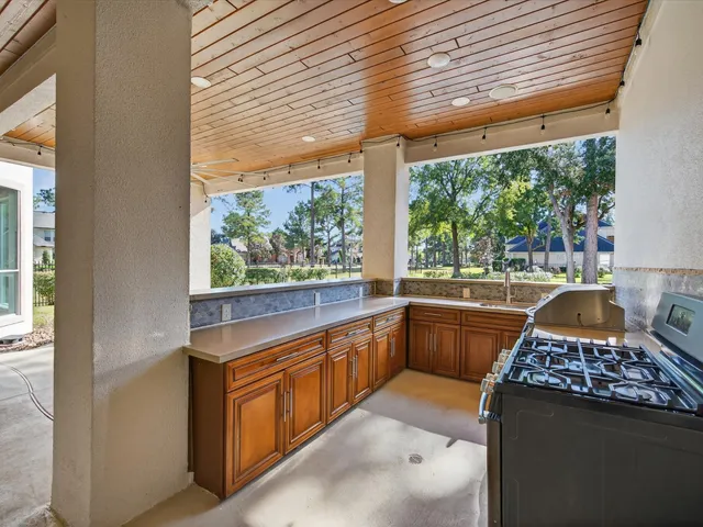 $1,300,000 | 11 Gleannloch Estates Drive, Spring, TX 77379