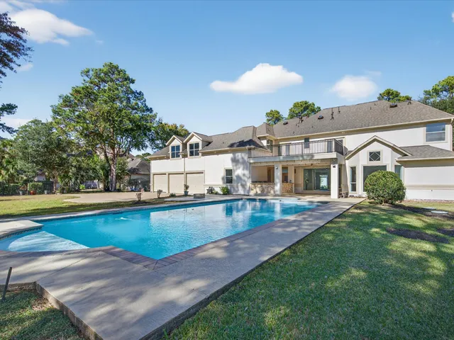 $1,300,000 | 11 Gleannloch Estates Drive, Spring, TX 77379