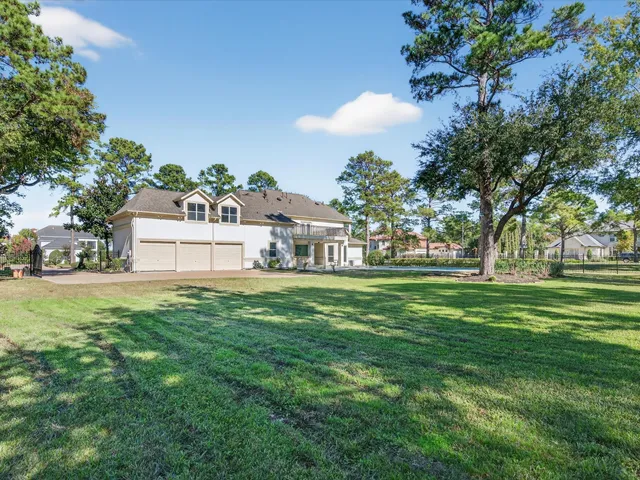 $1,300,000 | 11 Gleannloch Estates Drive, Spring, TX 77379