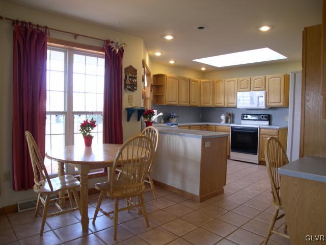2363 Heffner Road Fogelsville, PA 18051 - Photo 3 of 19 Gallery Image 3