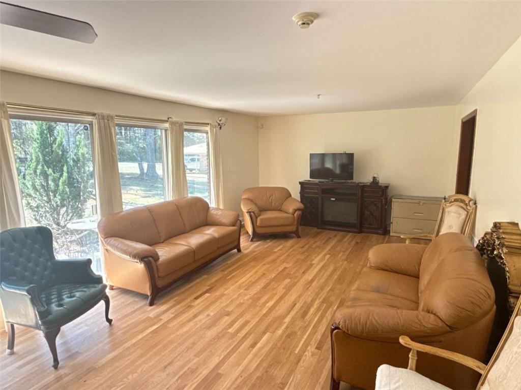 5169 Covington Highway Decatur, GA 30035 - Photo 3 of 14