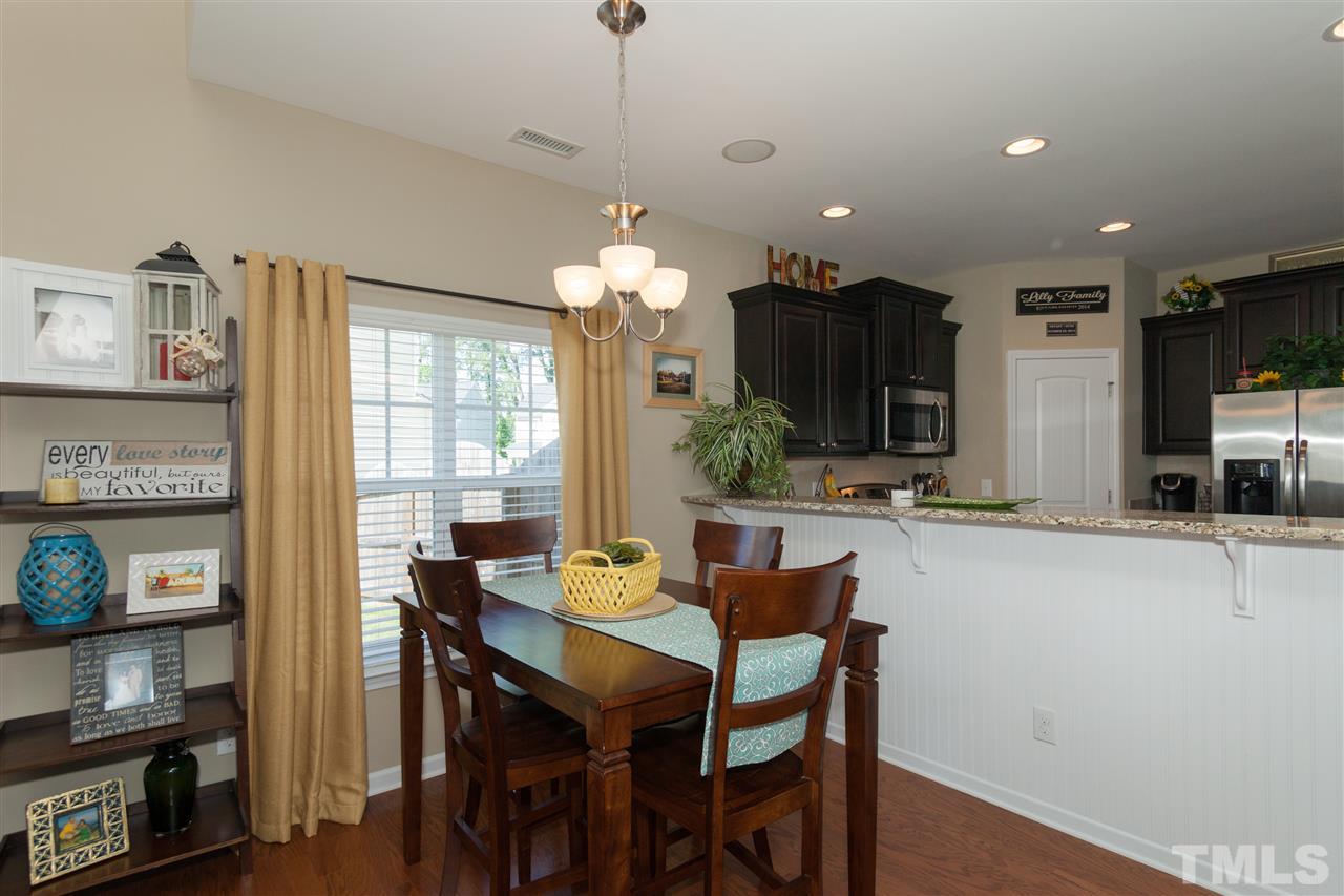 623 Smith Ridge Way Fuquay-Varina, NC 27526 - Photo 8 of 25 Gallery Image 8