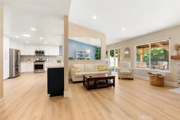 $1,299,888 | 27792 Sinsonte, Mission Viejo, CA 92692