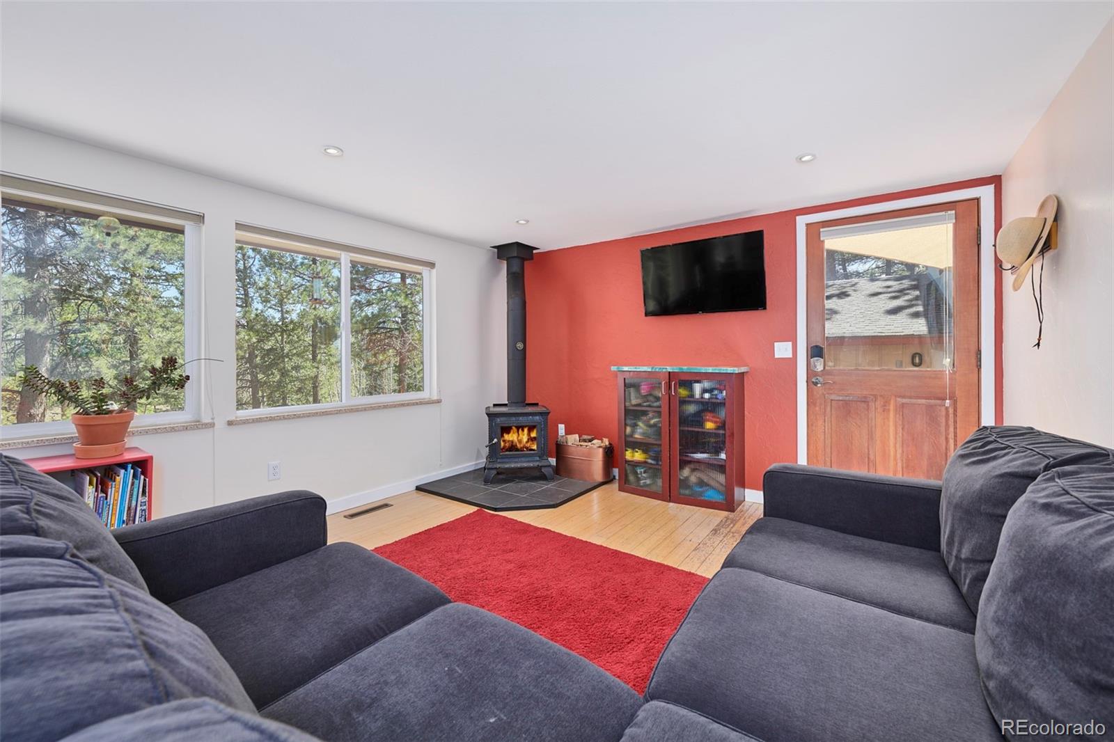 6766 Magnolia Road Nederland, CO 80466 - Photo 11 of 40 Gallery Image 11