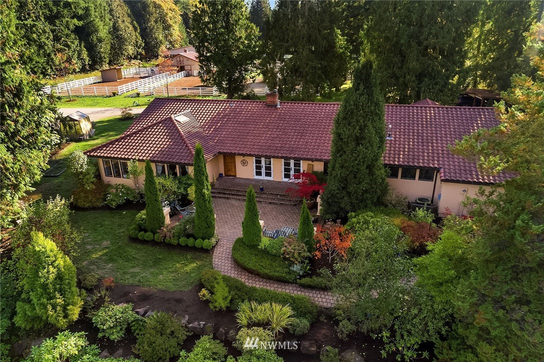 33105 Northeast 24th Street Carnation, WA 98014 - Photo 2 of 25