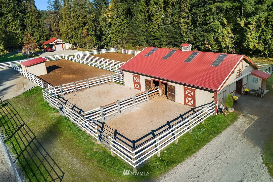 33105 Northeast 24th Street Carnation, WA 98014 - Photo 3 of 25