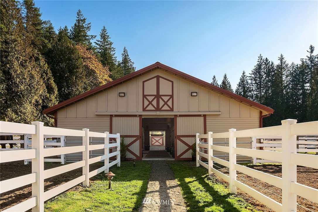 33105 Northeast 24th Street Carnation, WA 98014 - Photo 7 of 25