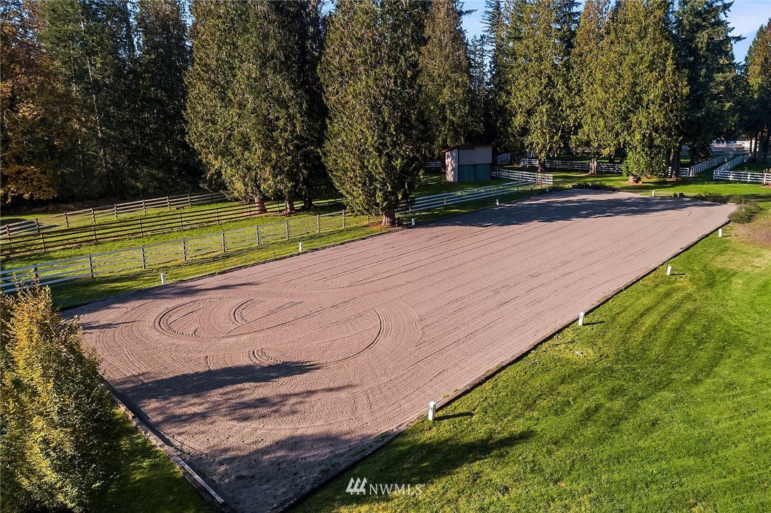 33105 Northeast 24th Street Carnation, WA 98014 - Photo 10 of 25