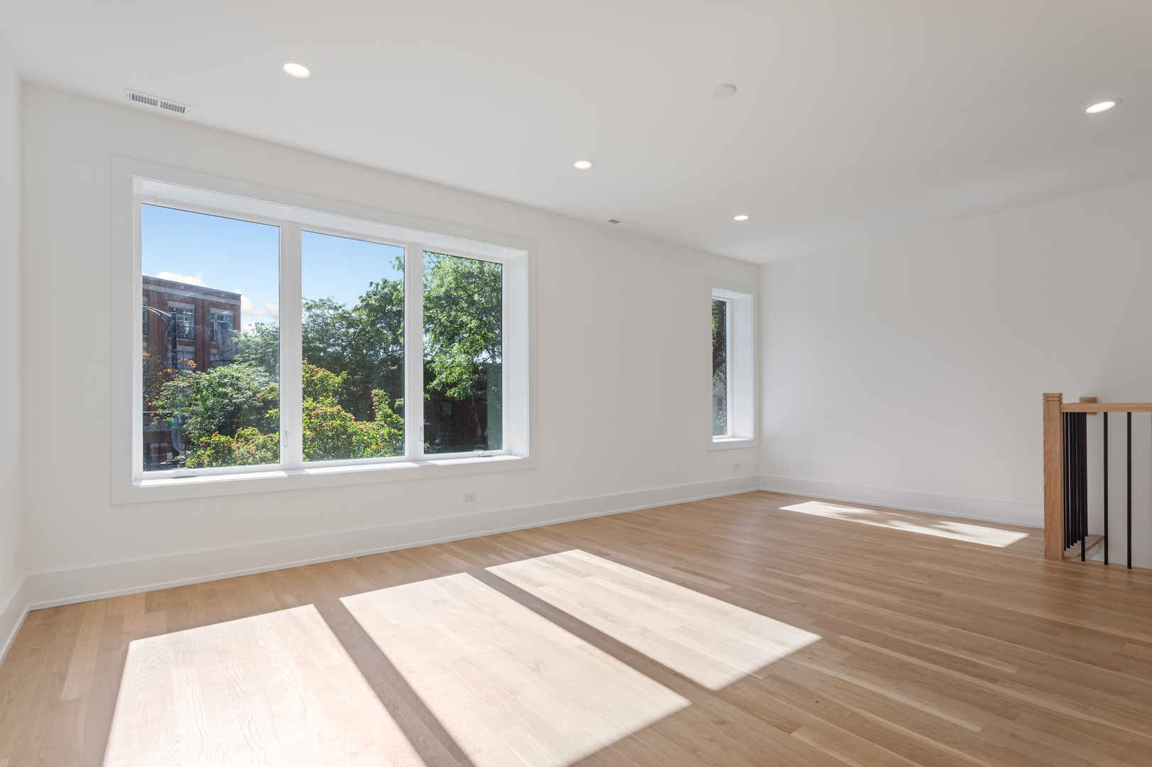 3740 North Racine Avenue, Unit 2 Chicago, IL 60613 - Photo 30 of 51