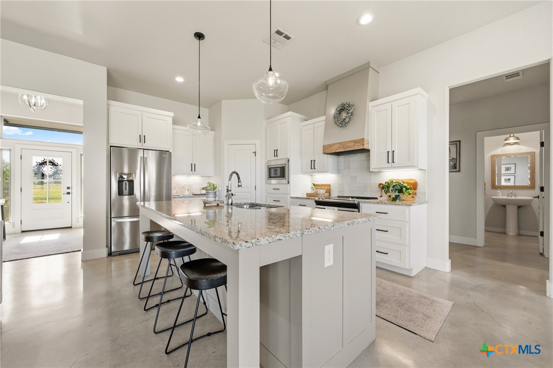 8330 Brewster Road Temple, TX 76501 - Photo 10 of 38