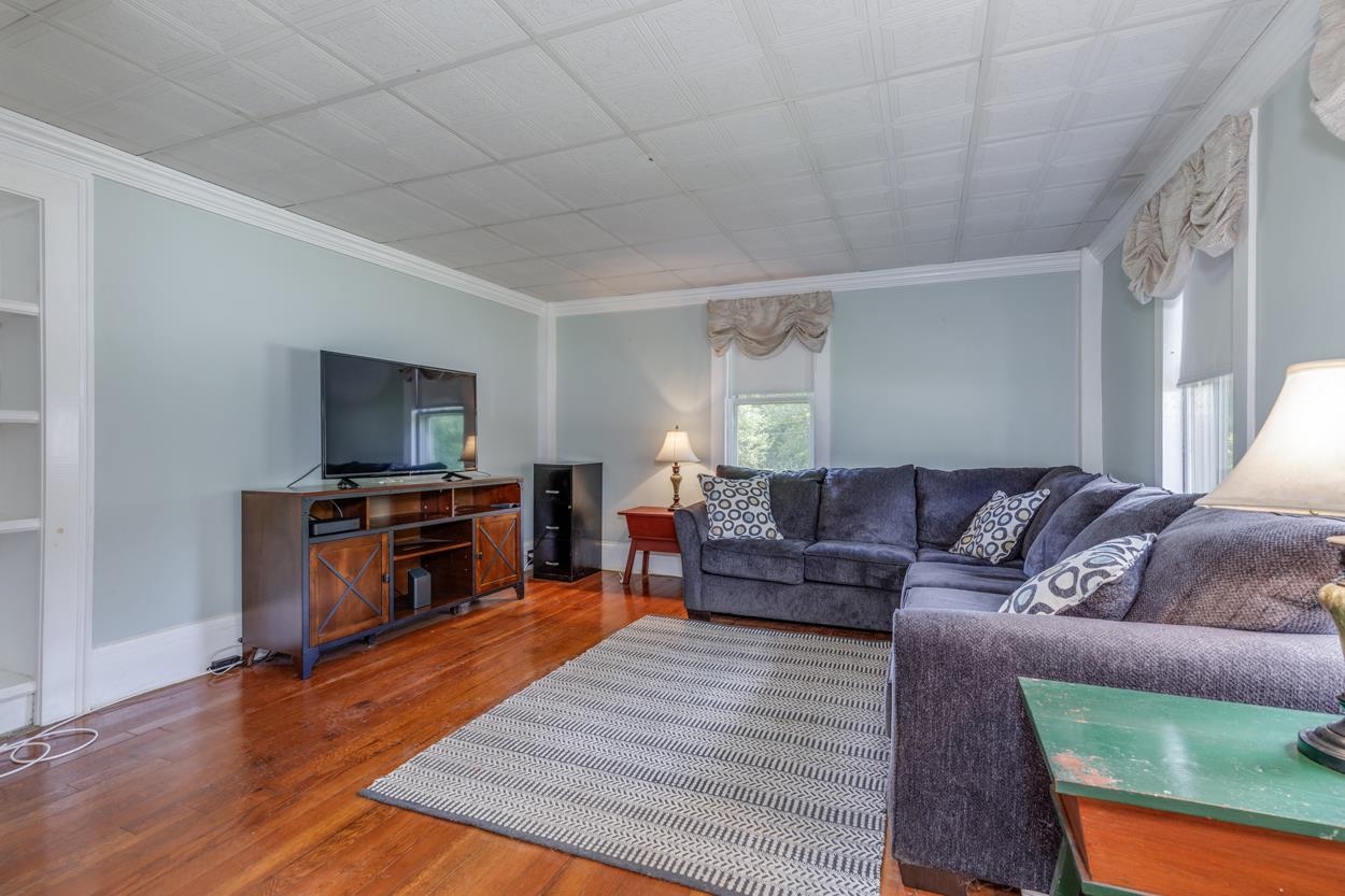 719 Fremont Road Chester, NH 03036 - Photo 21 of 39