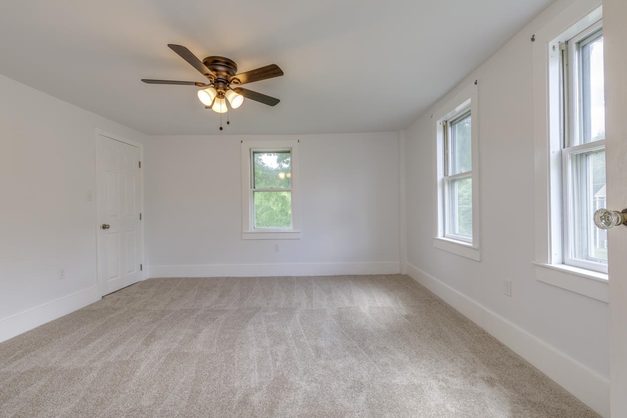 719 Fremont Road Chester, NH 03036 - Photo 28 of 39