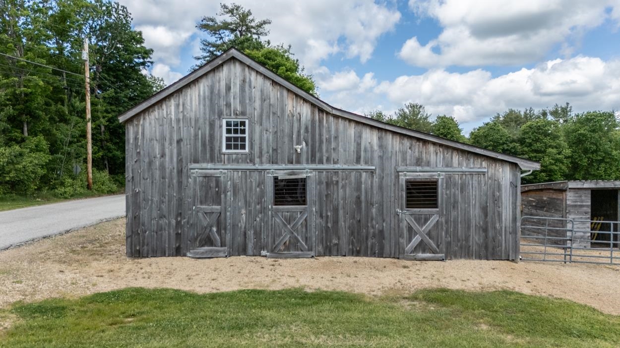 719 Fremont Road Chester, NH 03036 - Photo 7 of 39