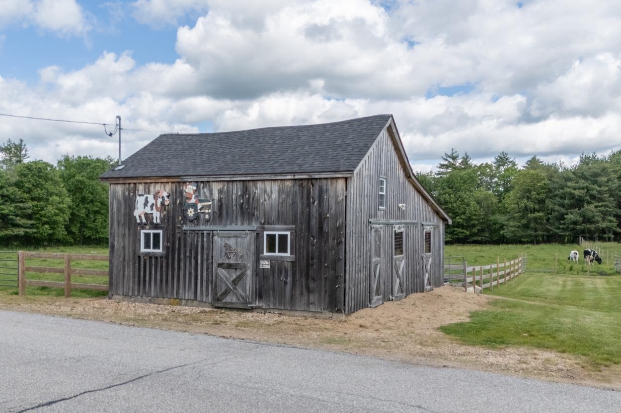 719 Fremont Road Chester, NH 03036 - Photo 8 of 39