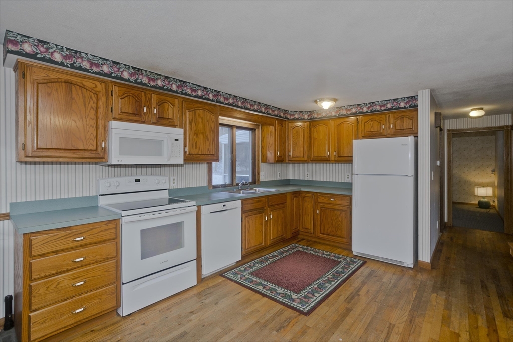 31 Lead Mine Road Southampton, MA 01073 - Photo 11 of 42 Gallery Image 11