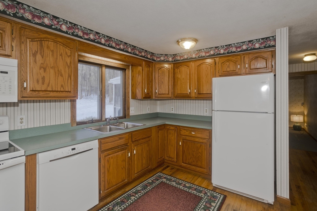 31 Lead Mine Road Southampton, MA 01073 - Photo 13 of 42 Gallery Image 13