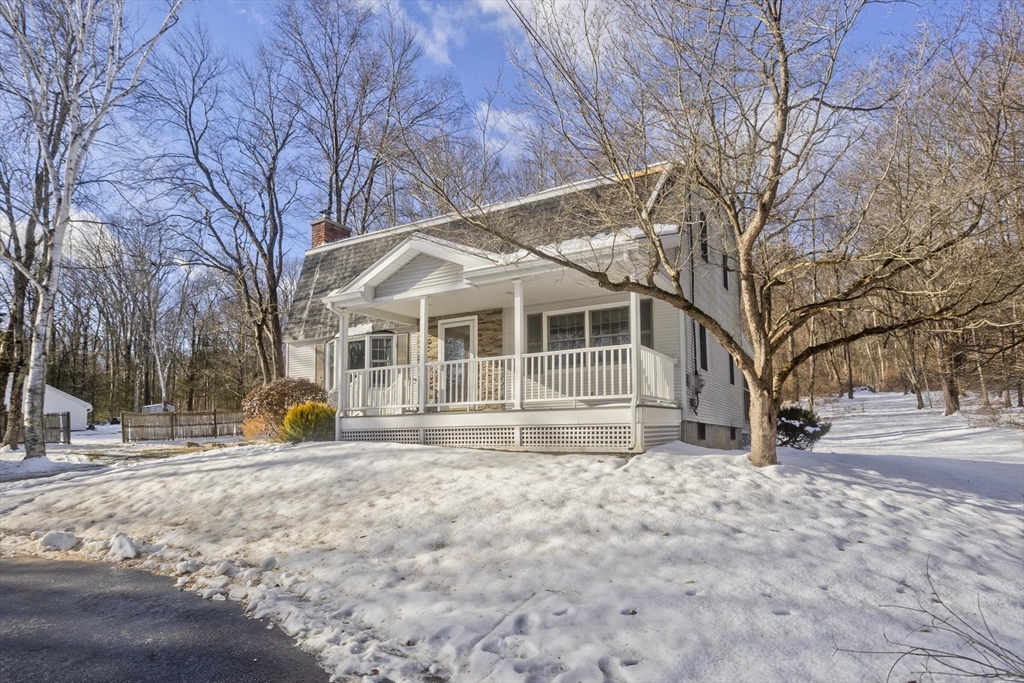 31 Lead Mine Road Southampton, MA 01073 - Photo 5 of 42 Gallery Image 5