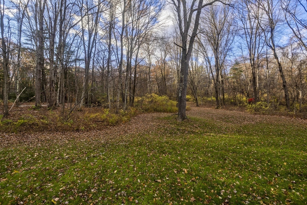 31 Lead Mine Road Southampton, MA 01073 - Photo 10 of 42 Gallery Image 10