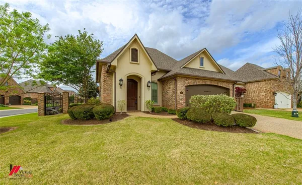 $375,000 | 301 Cranbrook Court, Bossier City, LA 71111