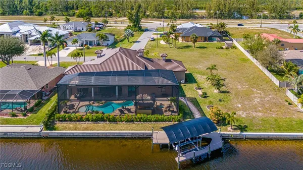 $2,275,000 | 101 Southwest 39th Place, Cape Coral, FL 33991