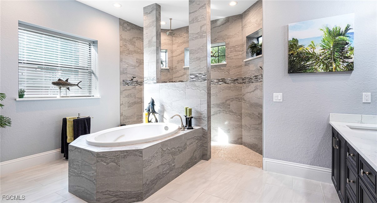 101 Southwest 39th Place Cape Coral, FL 33991 - Photo 6 of 50