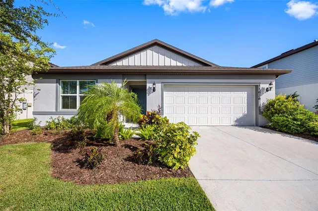 $379,900 | 11636 Middle Fork Way, Parrish, FL 34219