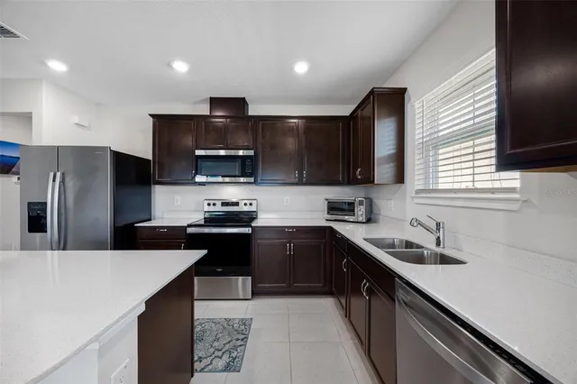 $379,900 | 11636 Middle Fork Way, Parrish, FL 34219