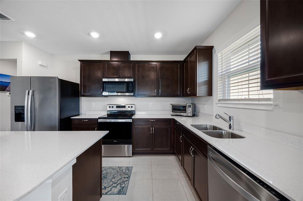 11636 Middle Fork Way Parrish, FL 34219 - Photo 8 of 37