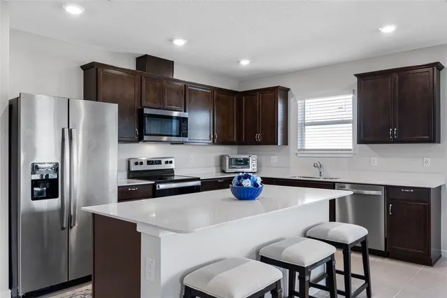 $379,900 | 11636 Middle Fork Way, Parrish, FL 34219