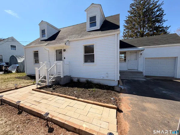 $455,000 | 8 River Road, East Haven, CT 06512