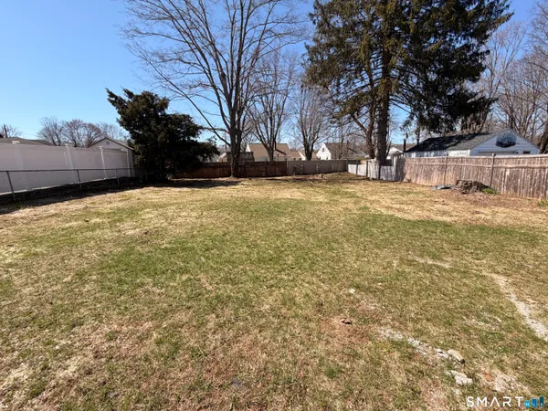 $455,000 | 8 River Road, East Haven, CT 06512