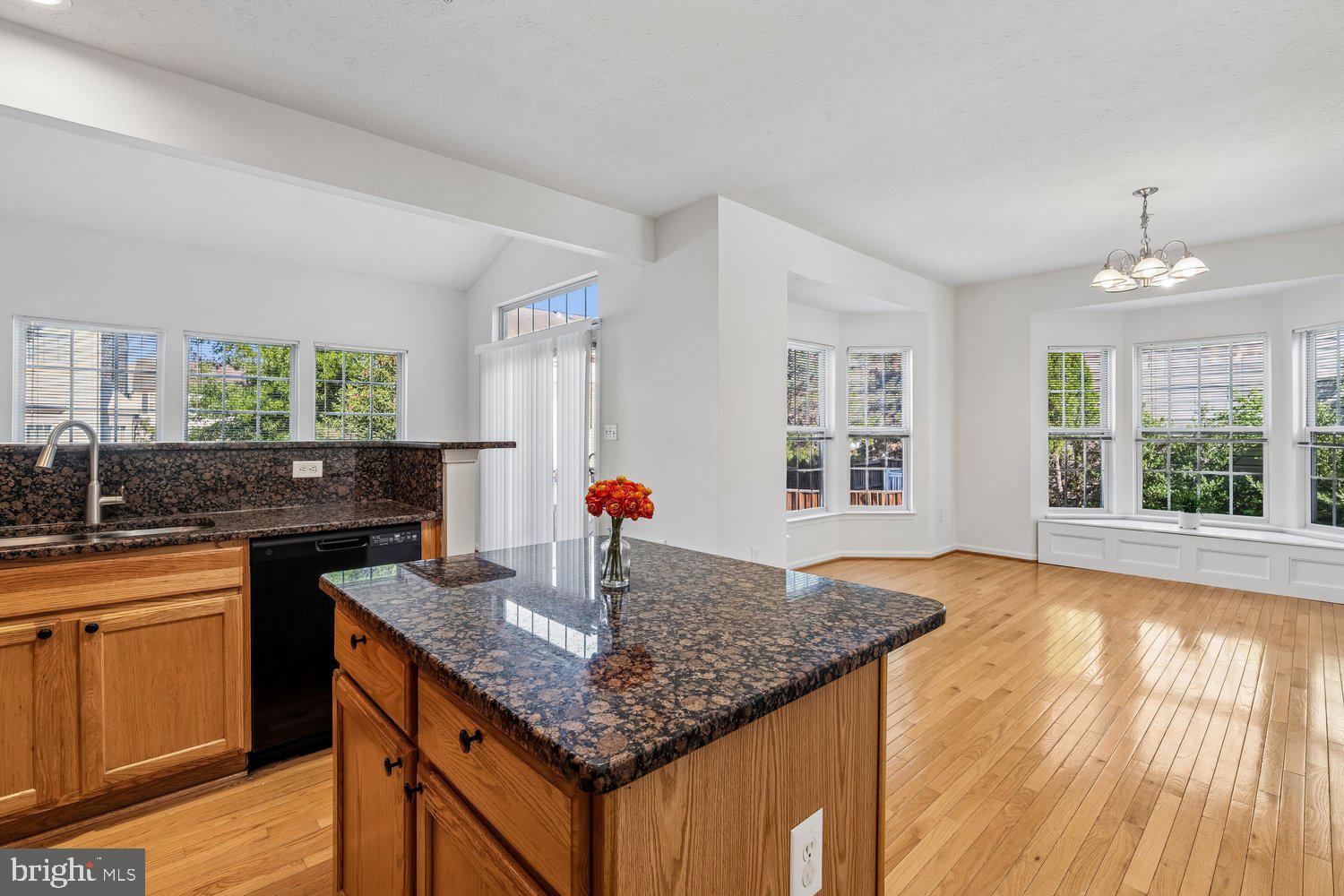 2426 Knapps Way Odenton, MD 21113 - Photo 23 of 71 Kitchen