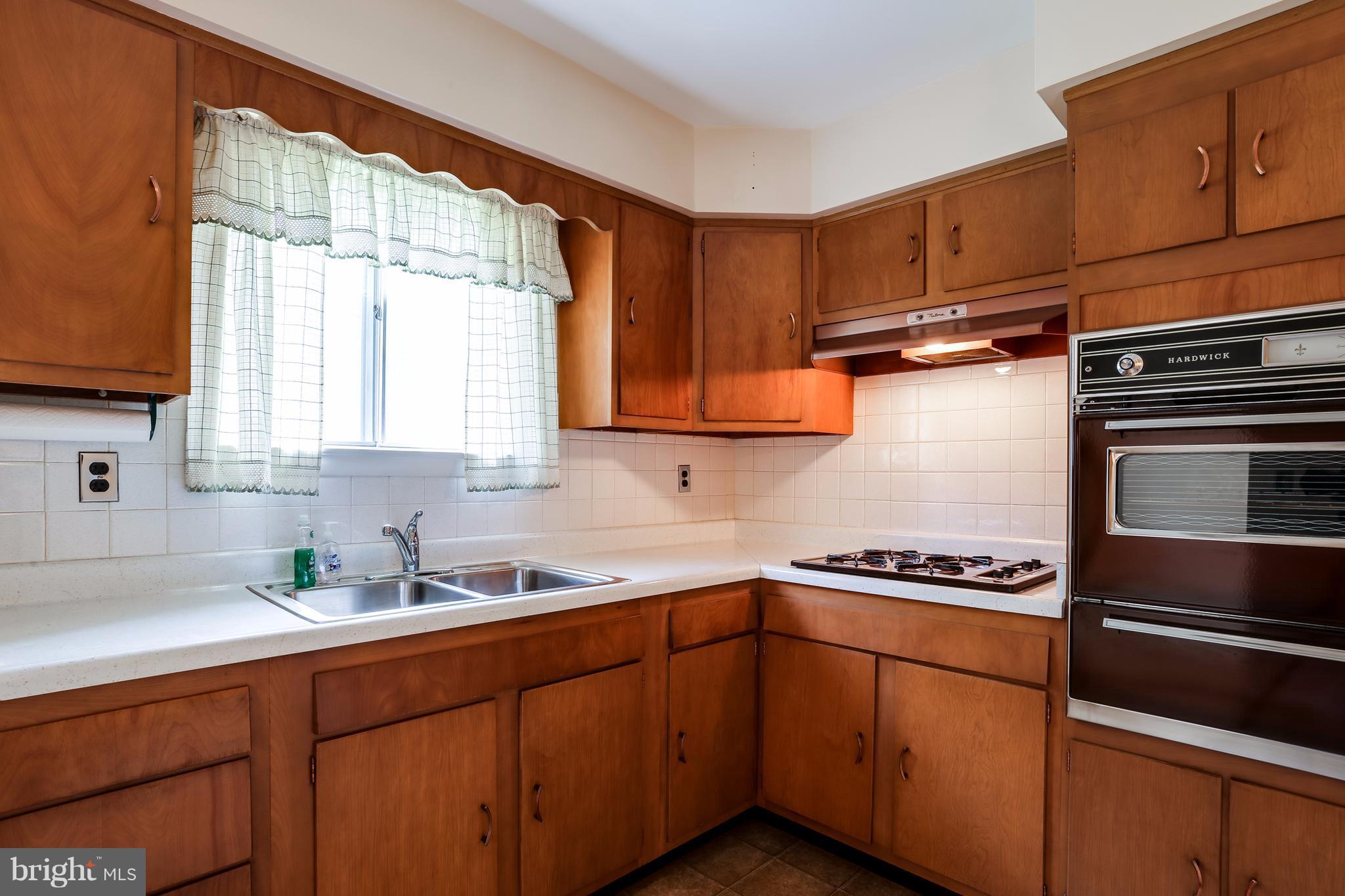 3813 Offutt Road Randallstown, MD 21133 - Photo 11 of 27 Kitchen
