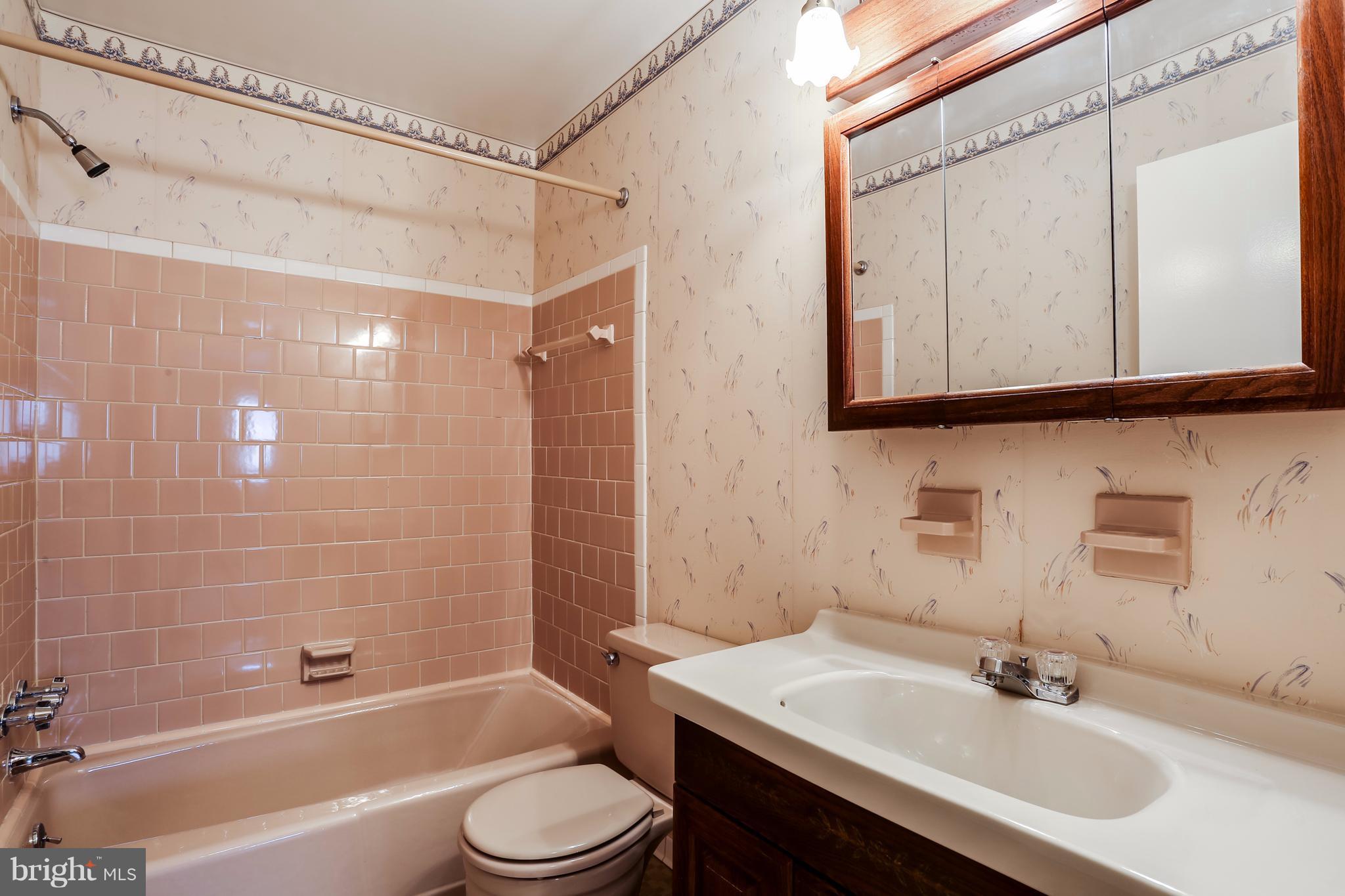 3813 Offutt Road Randallstown, MD 21133 - Photo 20 of 27 Bath