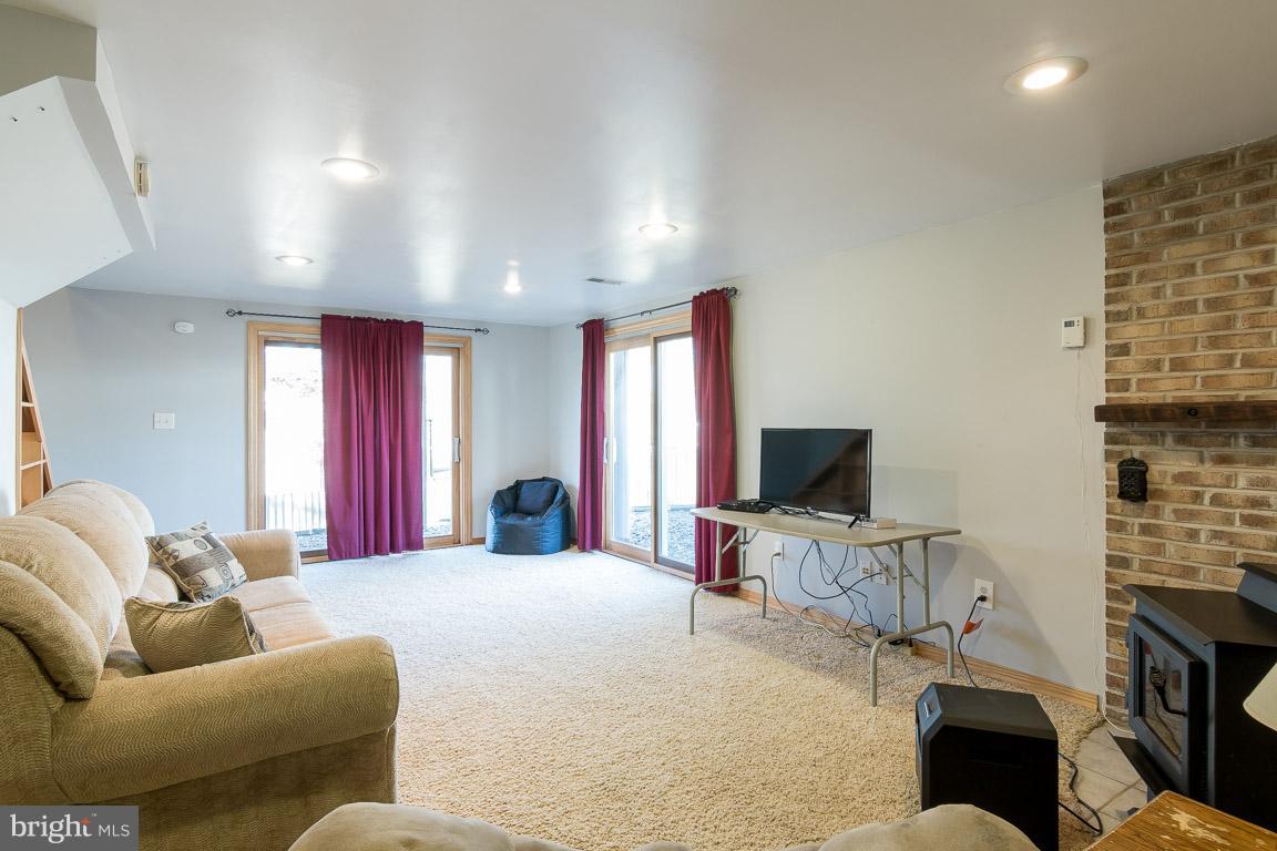 346 Ridge Road Pasadena, MD 21122 - Photo 24 of 40
