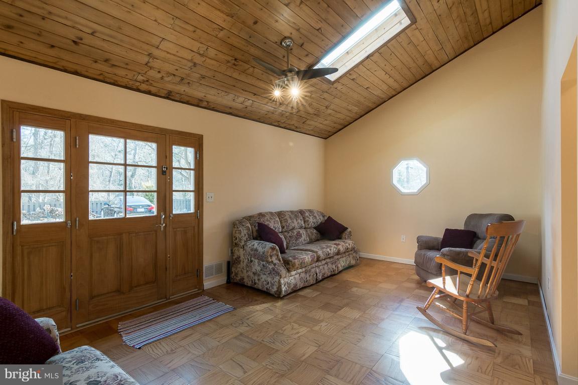346 Ridge Road Pasadena, MD 21122 - Photo 7 of 40