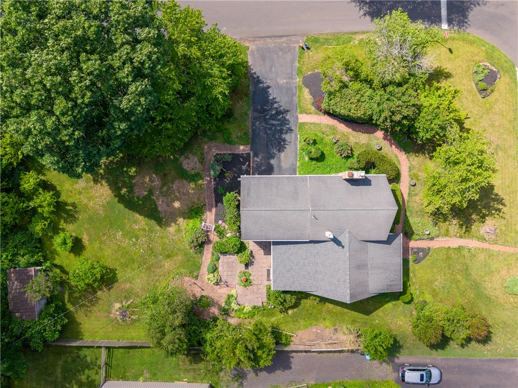 36 Schoolhouse Road Chalfont, PA 18914 - Photo 32 of 34
