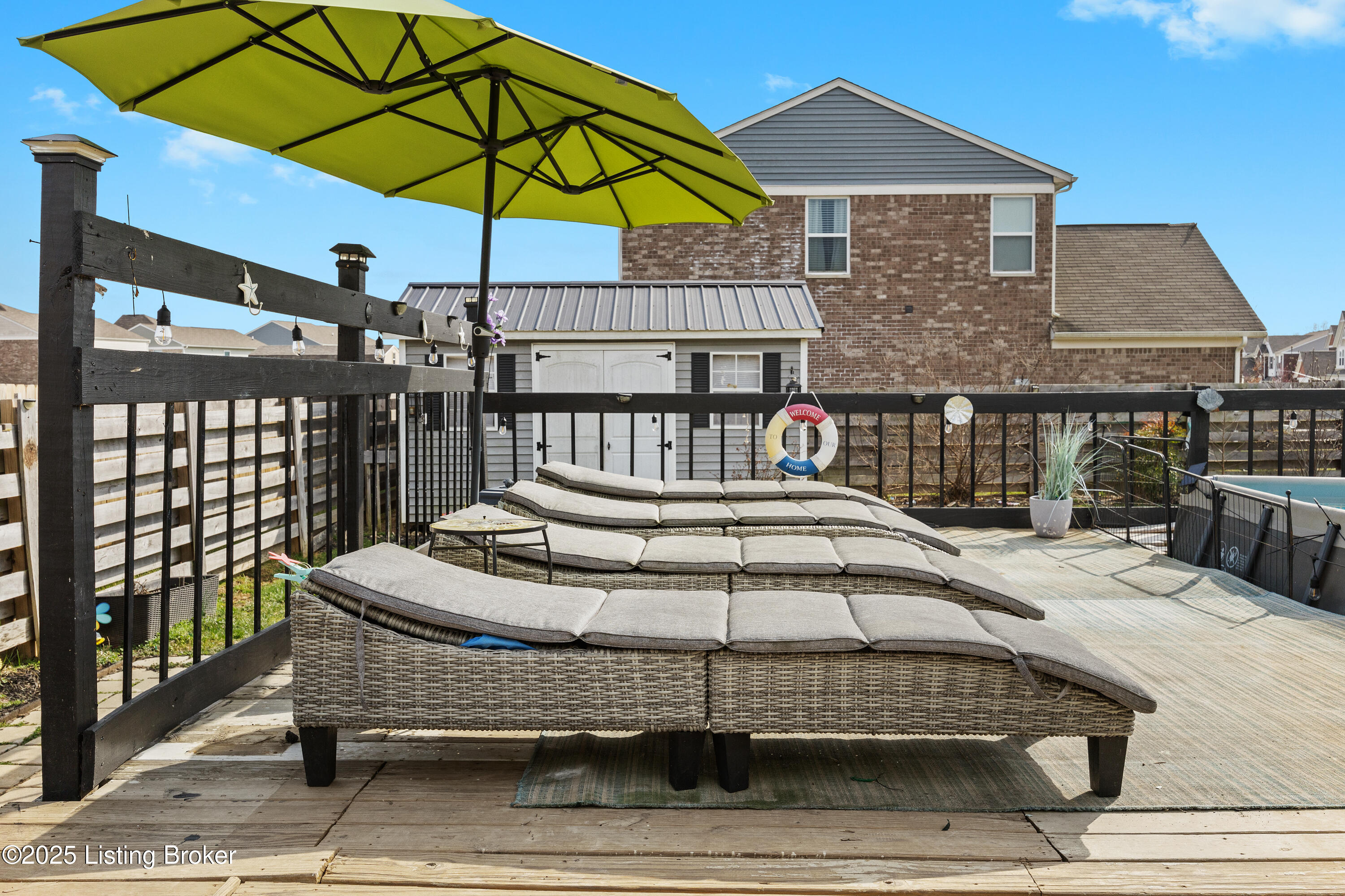 8500 Splendid Point Louisville, KY 40229 - Photo 29 of 39 Deck/Pool