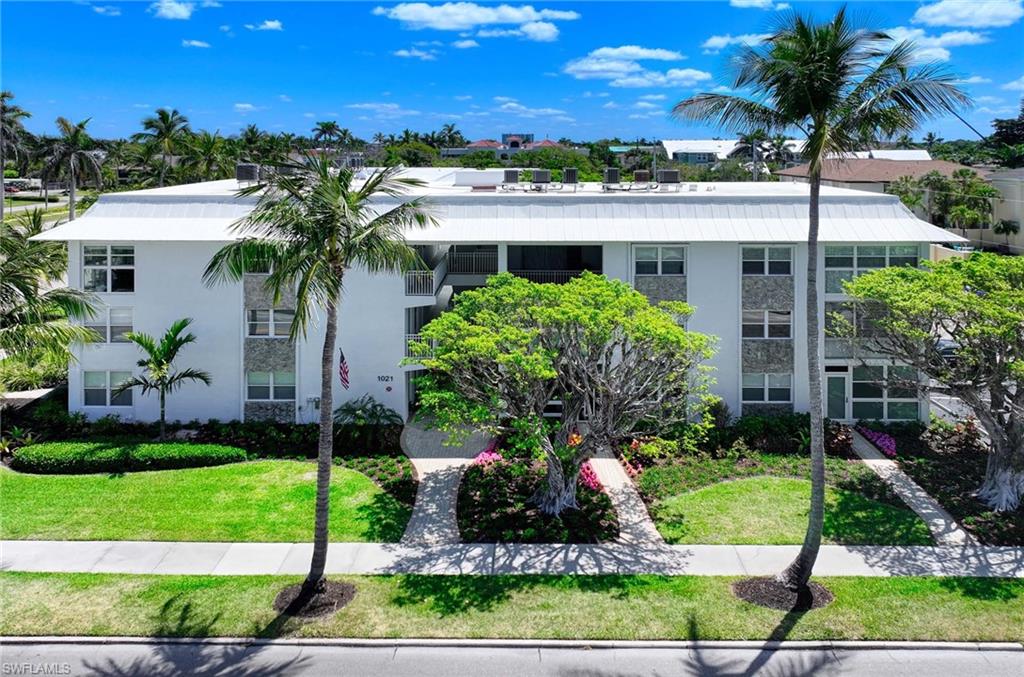 1021 3rd Street South, Unit 304 Naples, FL 34102 - Photo 18 of 24
