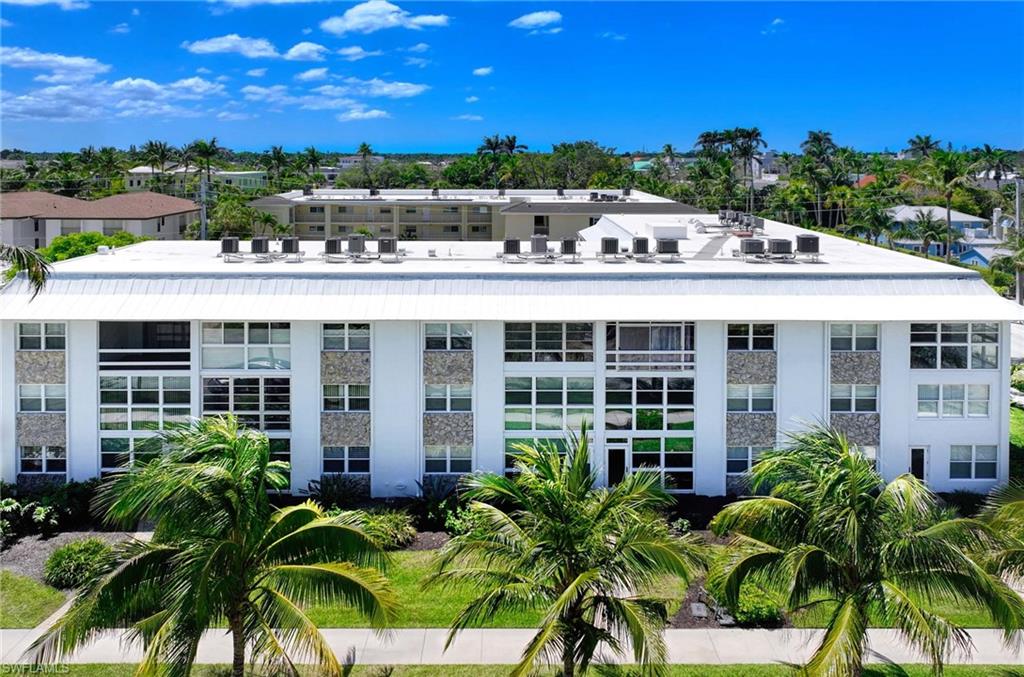 1021 3rd Street South, Unit 304 Naples, FL 34102 - Photo 19 of 24