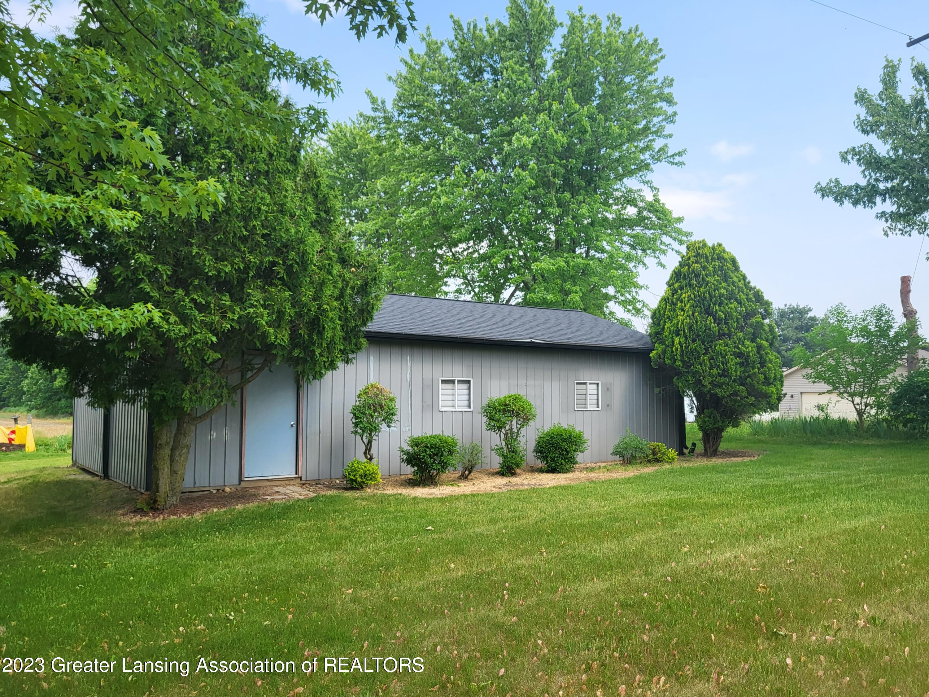 1201 South St Clair Road Ovid, MI 48866 - Photo 31 of 37 20230605_163912