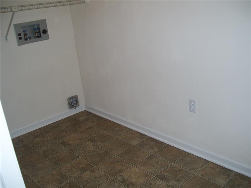 2127 Heather Road Anderson, IN 46012 - Photo 11 of 12 Gallery Image 11