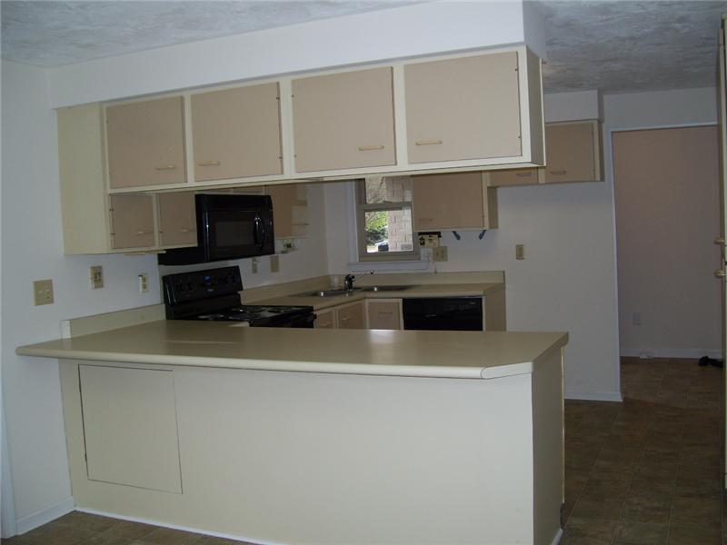 2127 Heather Road Anderson, IN 46012 - Photo 5 of 12 Gallery Image 5