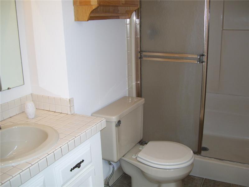 2127 Heather Road Anderson, IN 46012 - Photo 7 of 12 Gallery Image 7