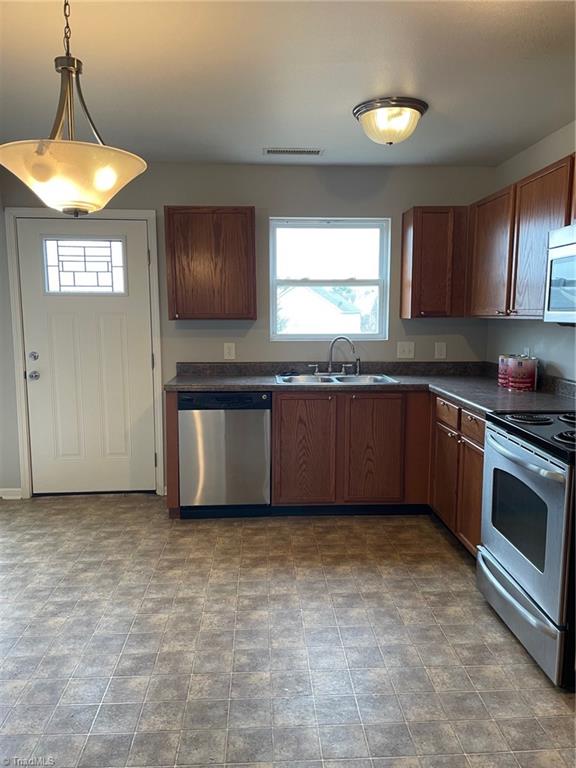756 Runningbrook Lane Rural Hall, NC 27045 - Photo 3 of 15