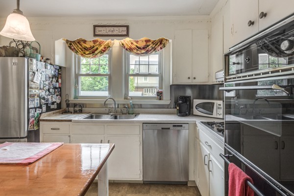 13 Whittier Road Medford, MA 02155 - Photo 16 of 30 Gallery Image 16
