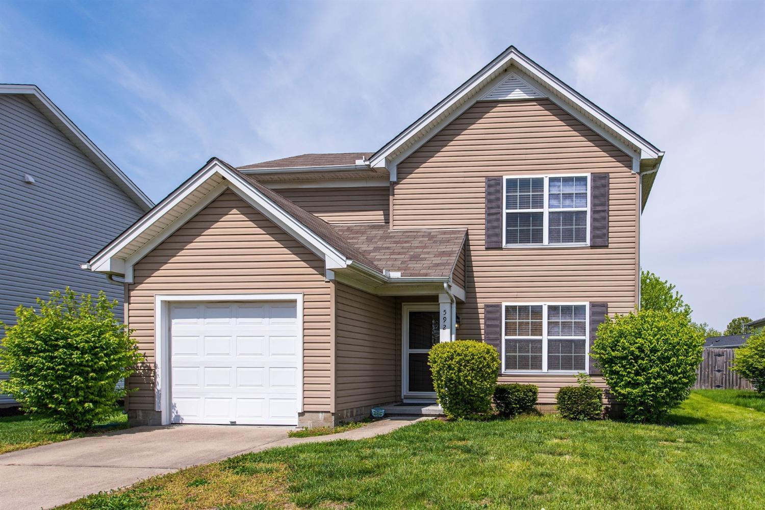 592 Diamond Loop Middletown, OH 45044 - Photo 2 of 37