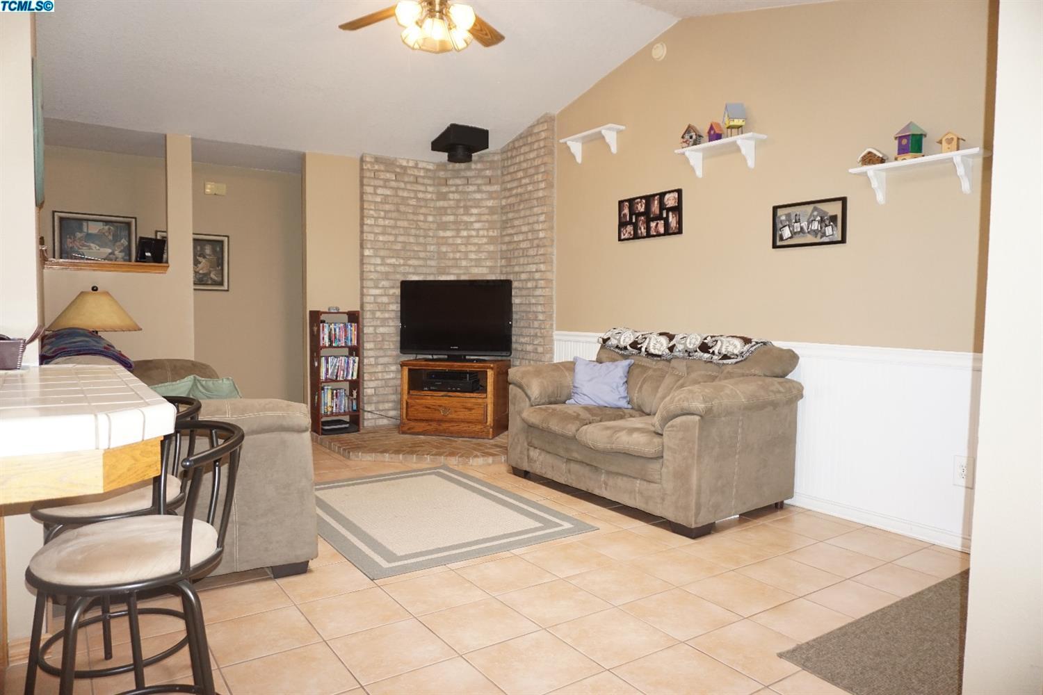 809 North Filbert Road Exeter, CA 93221 - Photo 13 of 24 Additional Photo