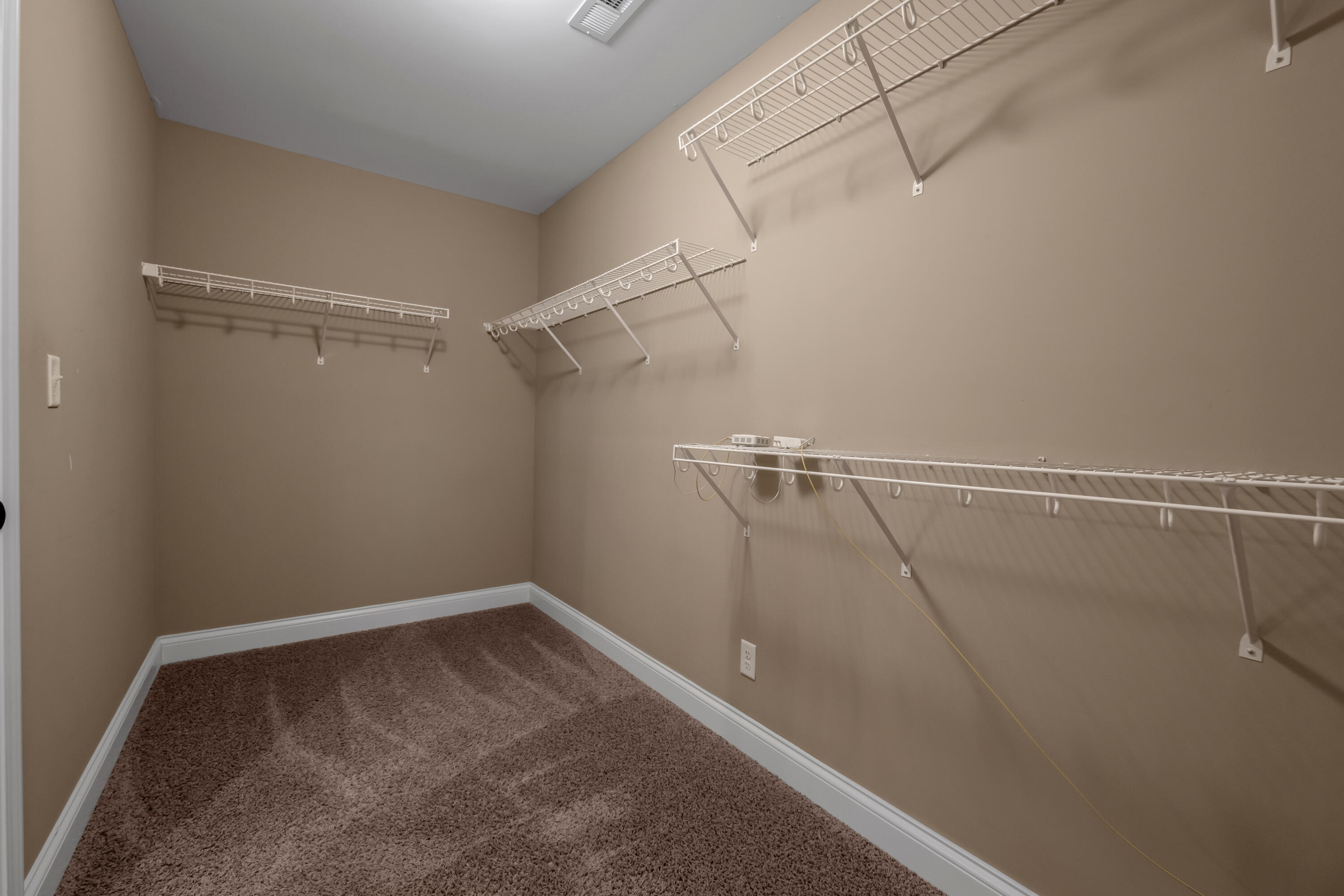 521 Raven Road Versailles, KY 40383 - Photo 51 of 82 Primary Closet
